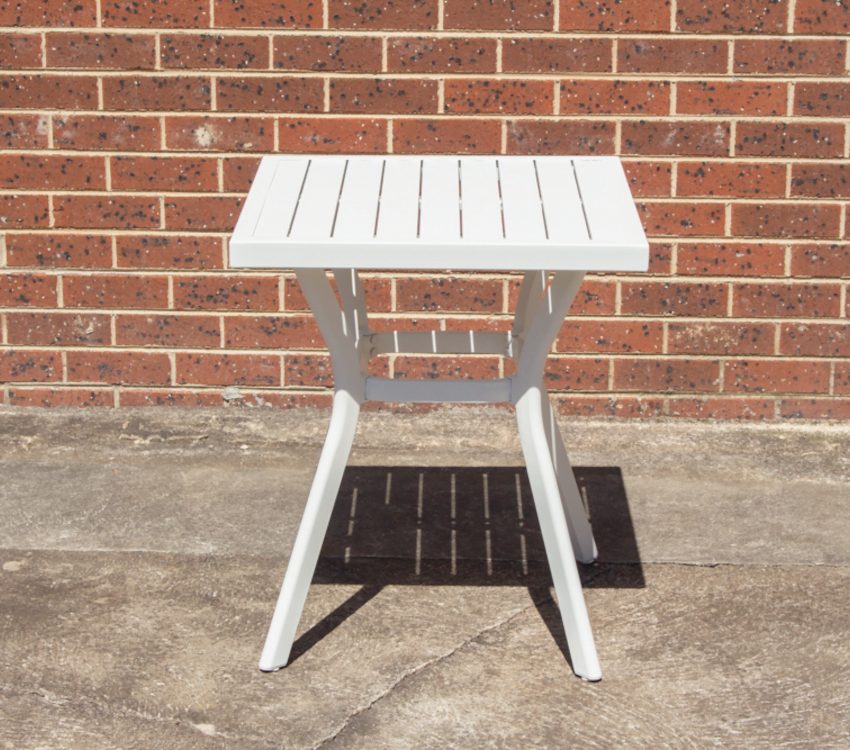 Daffodil Outdoor Bistro Table (2)