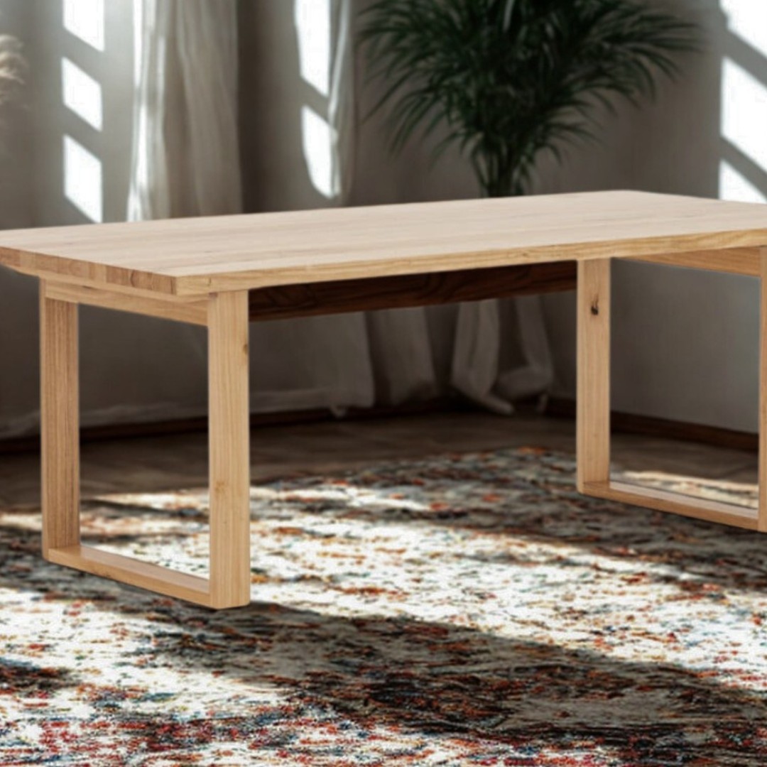 Mansfield Dining Table