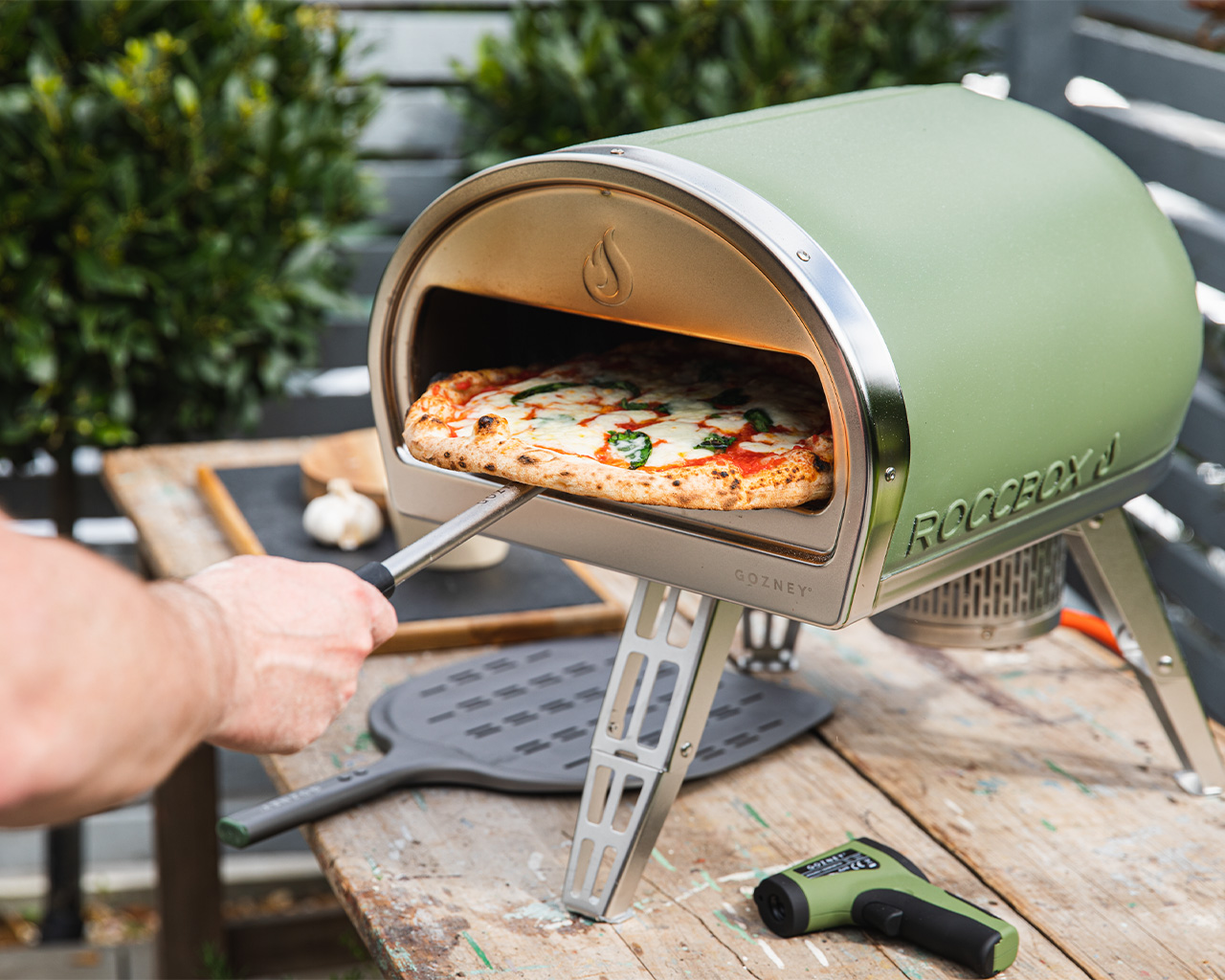 Gozney Roccbox Pizza Oven - Olive (1)