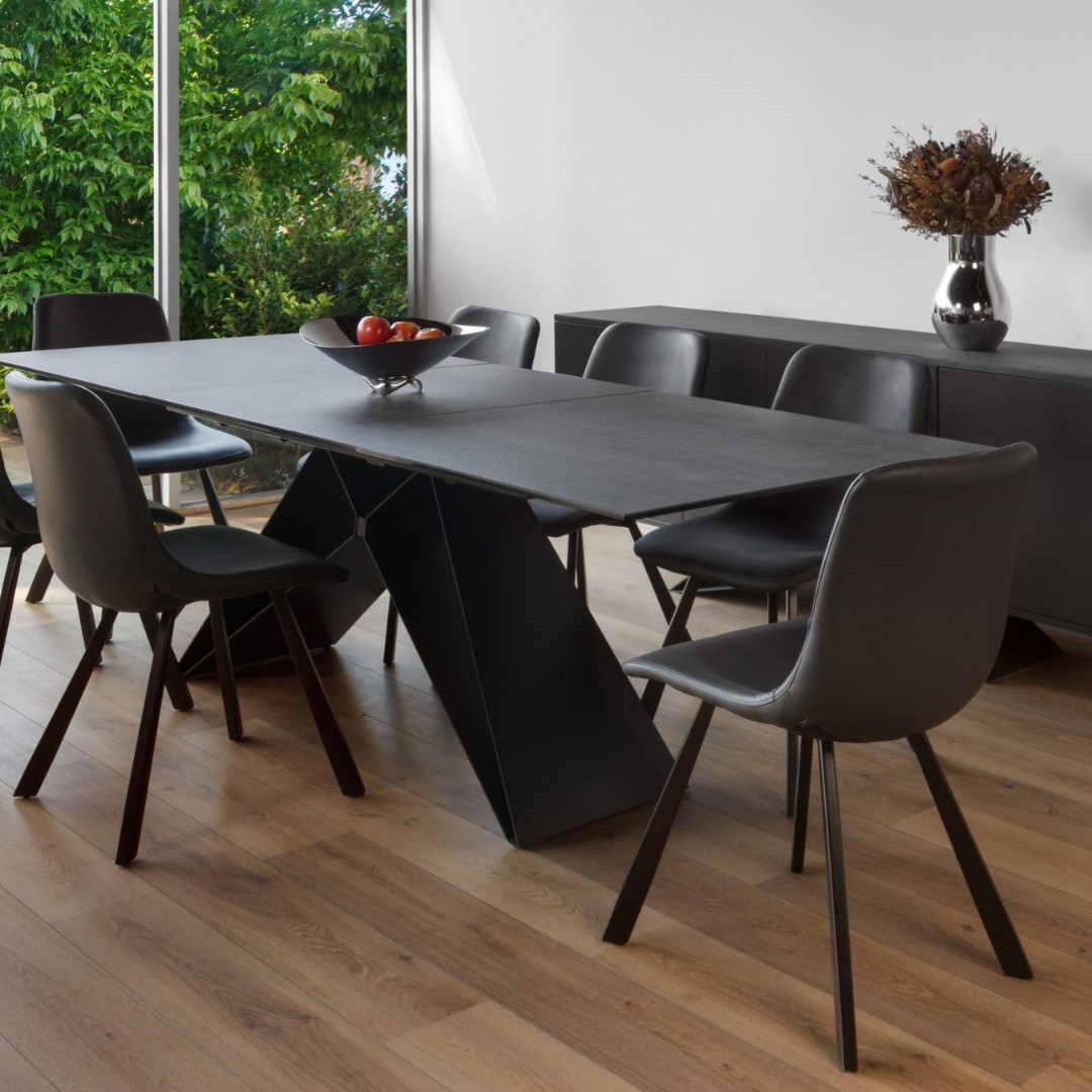 Onyx Extension Dining Table (1)