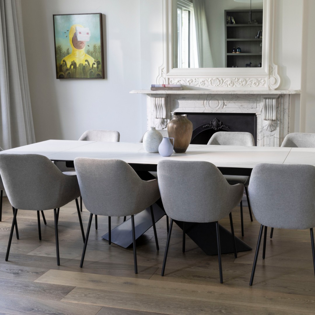 Zanzibar Extension Dining Table (1)
