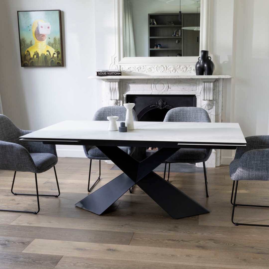 Zanzibar Extension Dining Table (2)